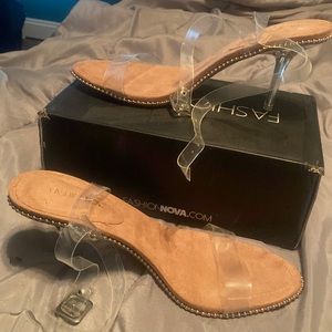 Fashion nova heels